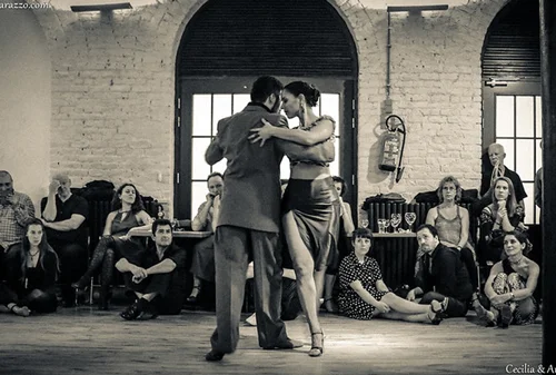Milonga tango social dancing in Brussels